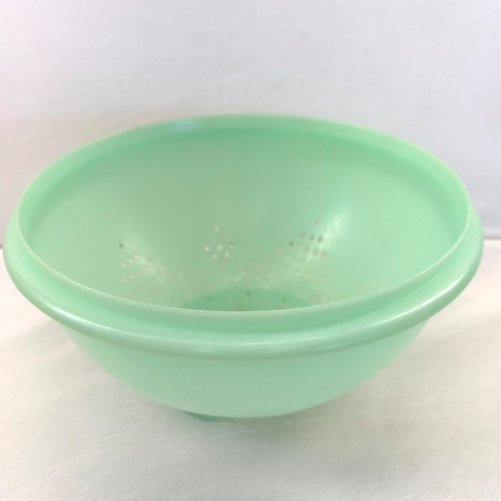 Vintage Tupperware Mint Green Colander Strainer 1339 Starburst‎ Footed Bowl